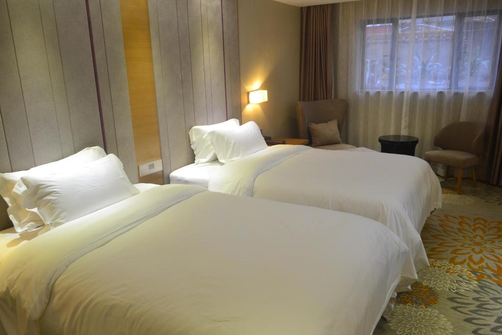 Lavande Hotel Zhuhai Gongbei Port Square Cameră foto